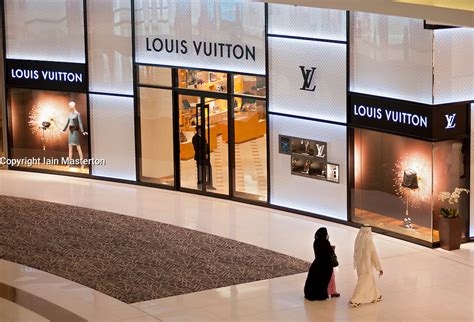 louis vuitton stores dubai.